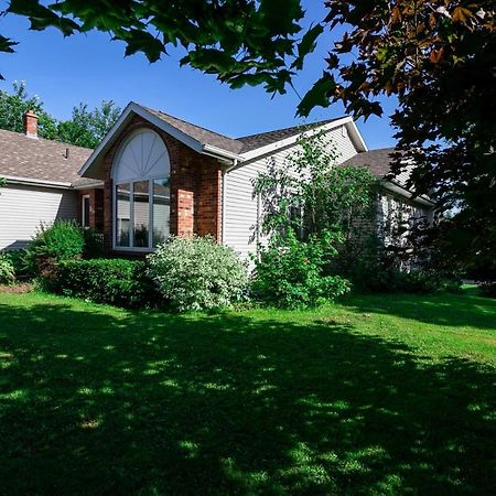 Lily'S Garden Charlottetown Exterior foto